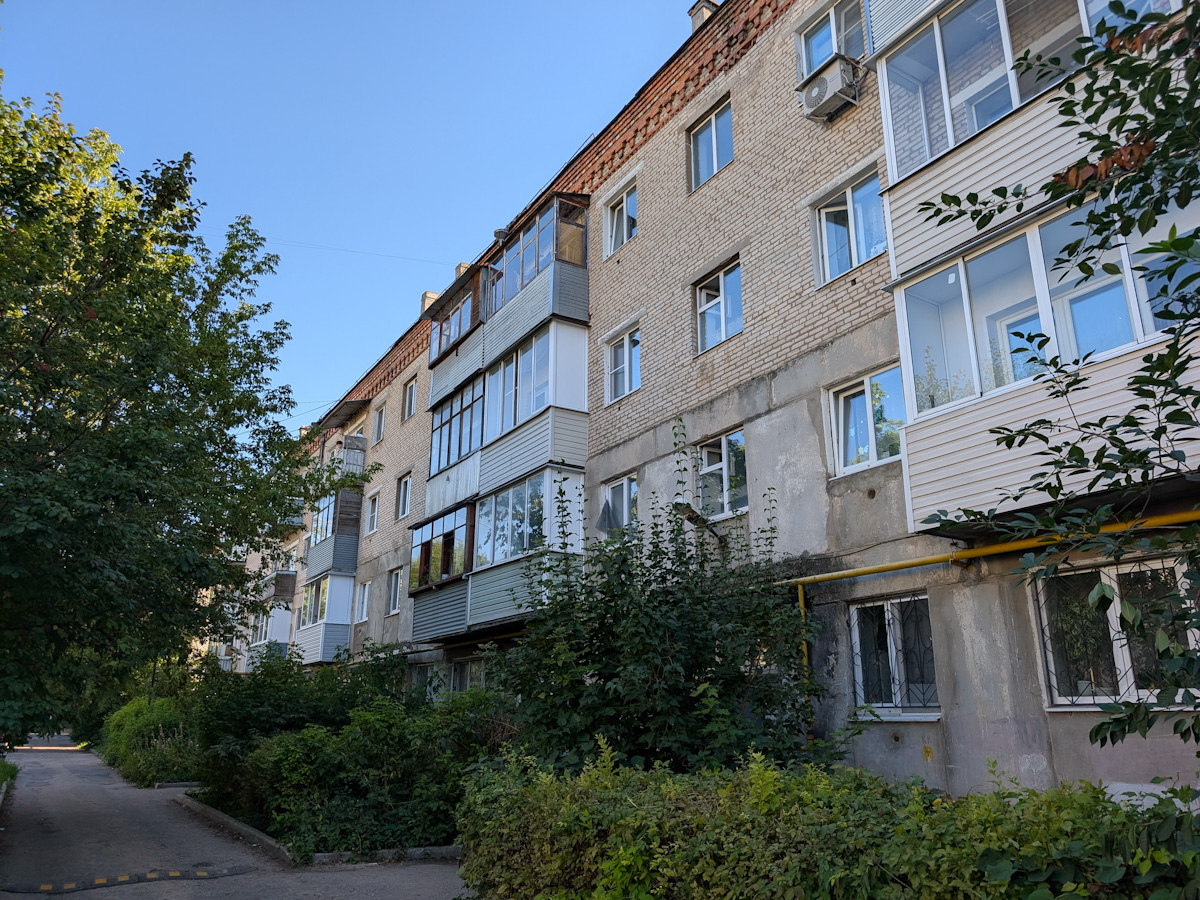 Серпухов, Улица Горького, 18 / Российская улица, 22