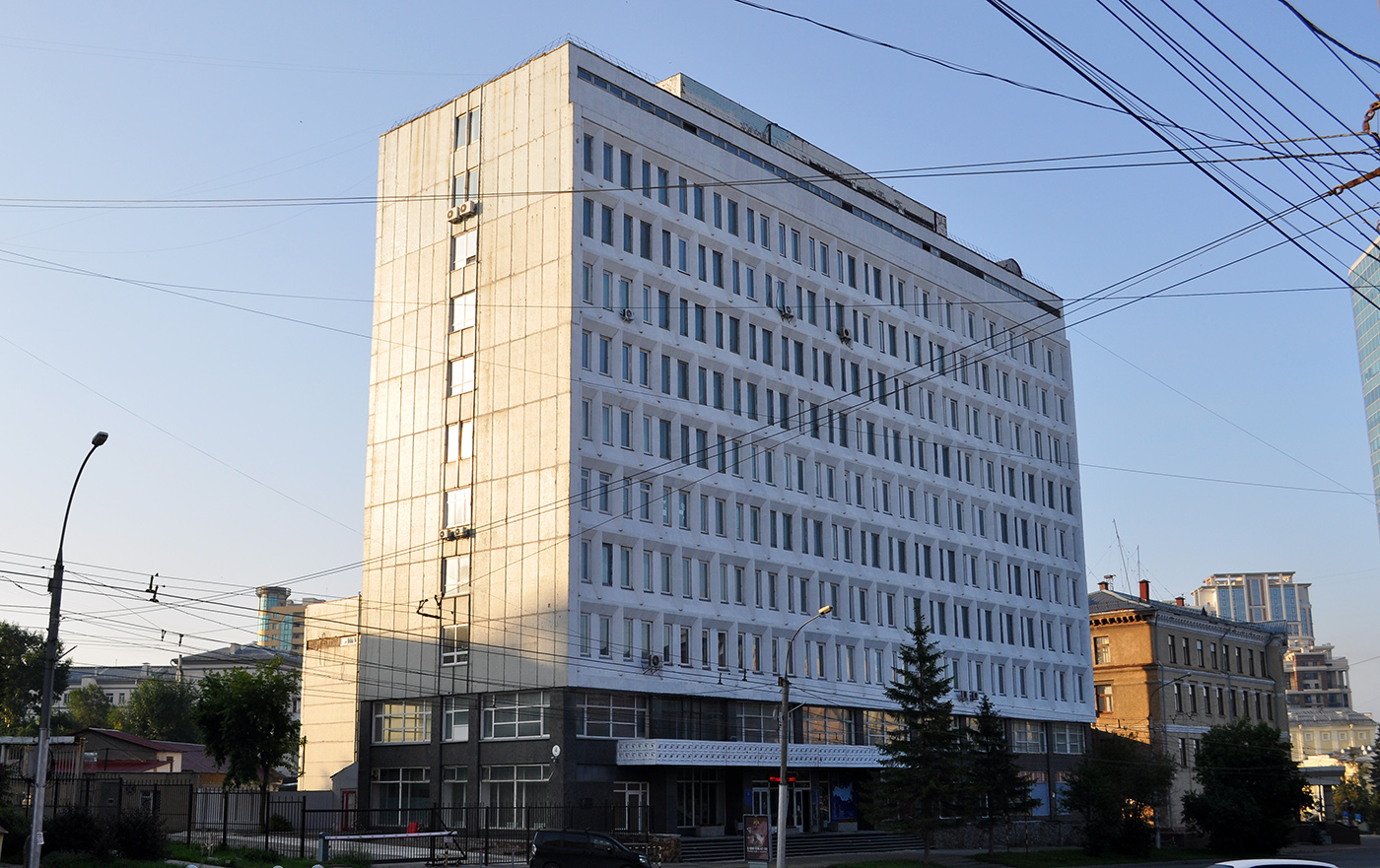 Новосибирск, Проспект Димитрова, 4; Улица Революции, 38