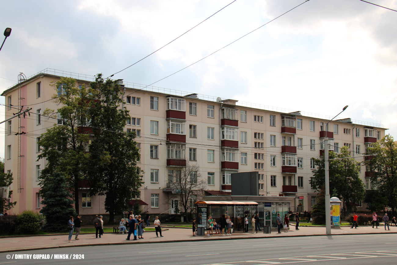 Минск, Партизанский проспект, 56 / Улица Жилуновича, 21