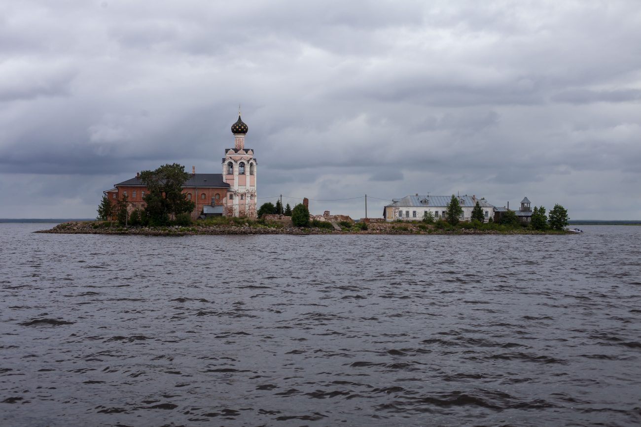 Ust-Kubinsky municipal district, other localities, Остров Каменный, 1?; Остров Каменный, 3?; Остров Каменный, 2?