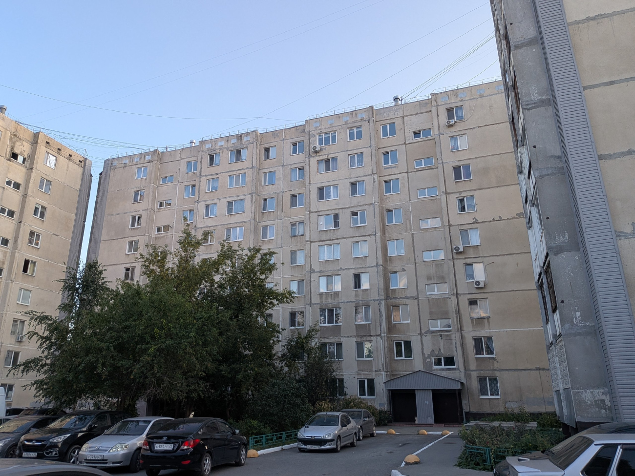 Tyumen, Широтная улица, 79