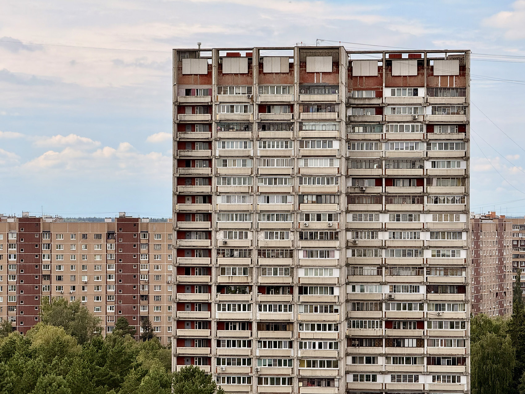 Зеленоград, 11-й микрорайон, корп. 1121 (подъезды 1-9); 11-й микрорайон, корп. 1118