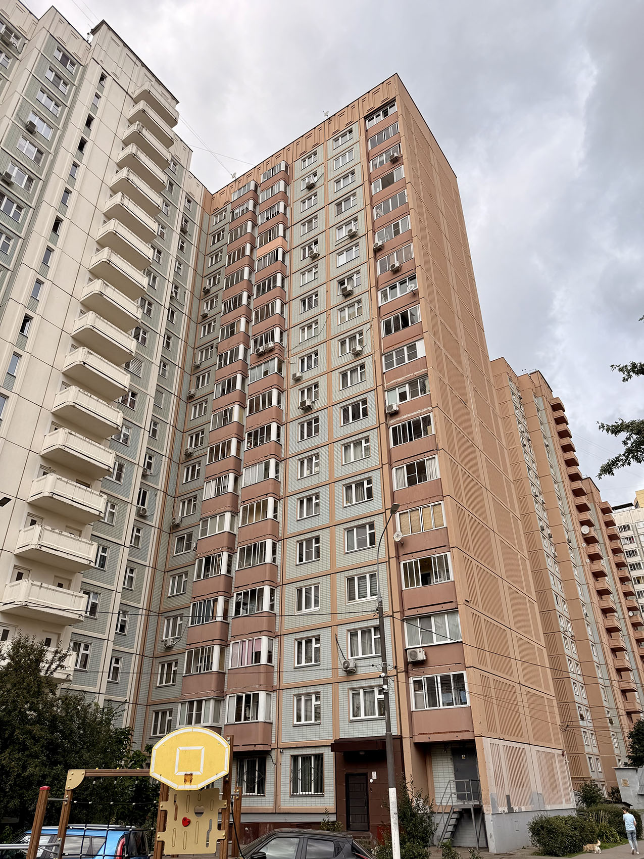 Долгопрудный, Лихачёвский проспект, 74 корп. 1