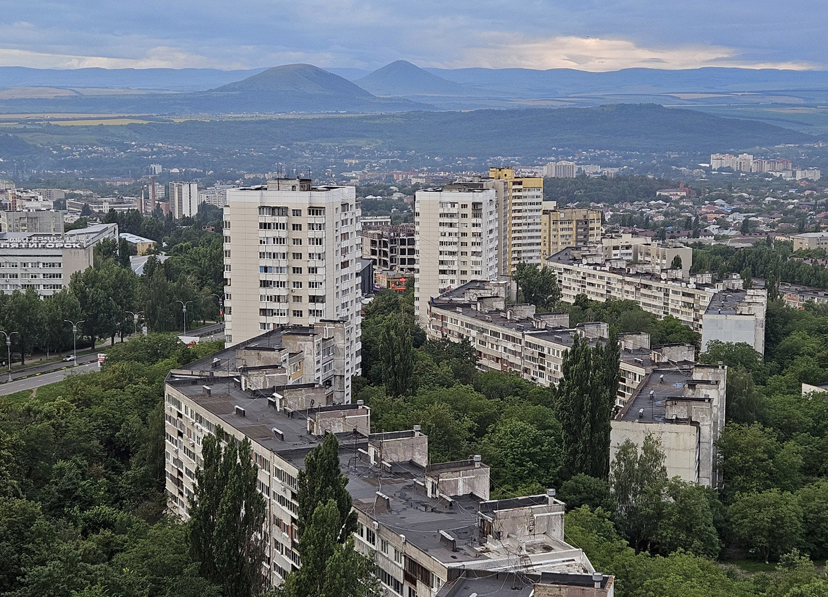 Пятигорск, Проспект Калинина, 2 корп. 5; Проспект Калинина, 2 корп. 6; Проспект Калинина, 2 корп. 2; Проспект Калинина, 2 корп. 3. Пятигорск — Панорамы