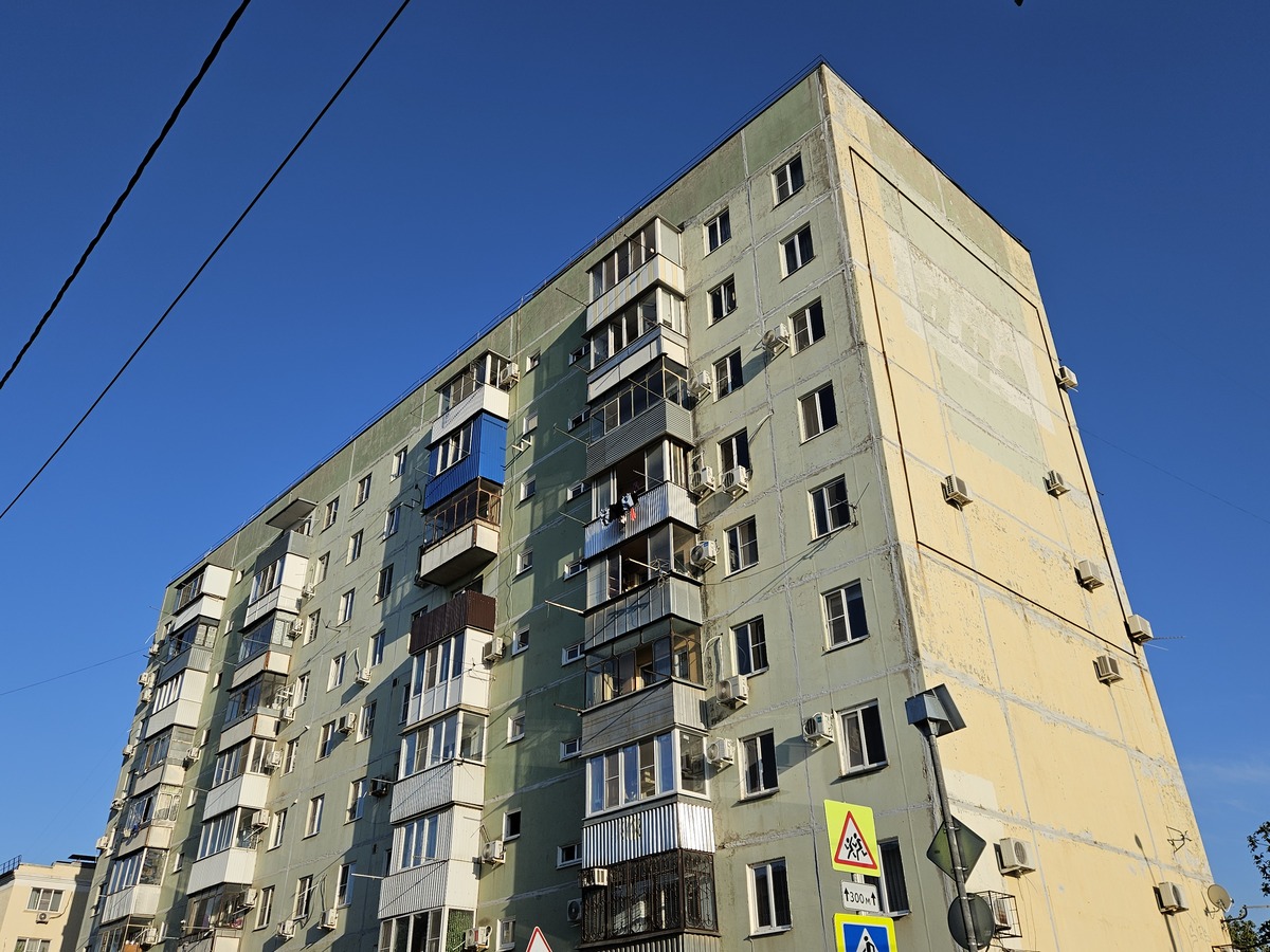 Краснодар, Улица имени Бородина, 18 (секции 2-3)