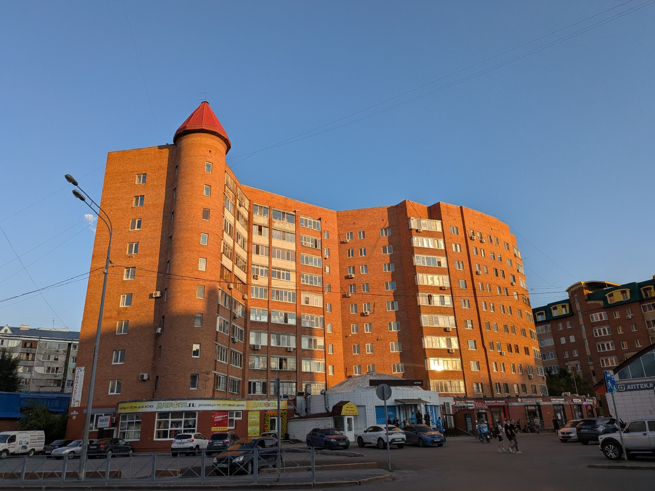 Тюмень, Олимпийская улица, 10