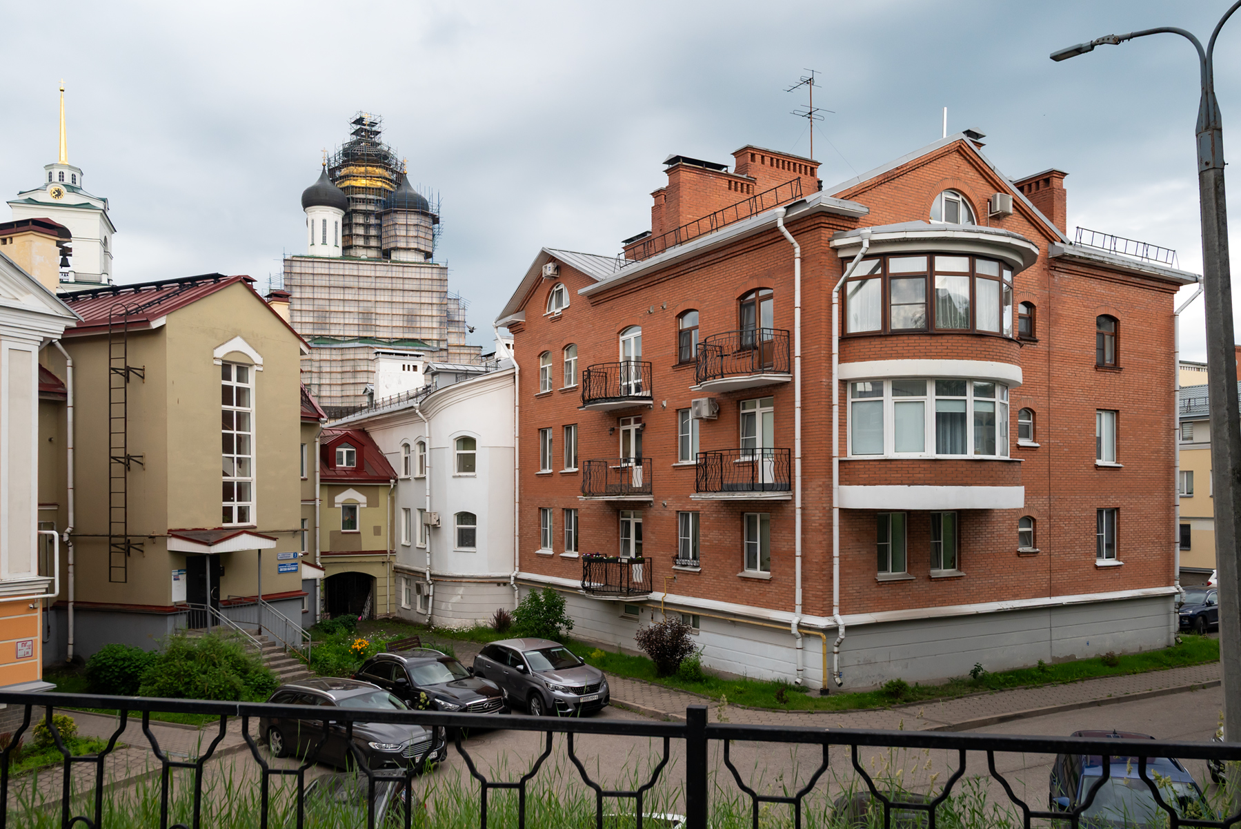 Псков, Советская набережная, 3; Советская набережная, 4