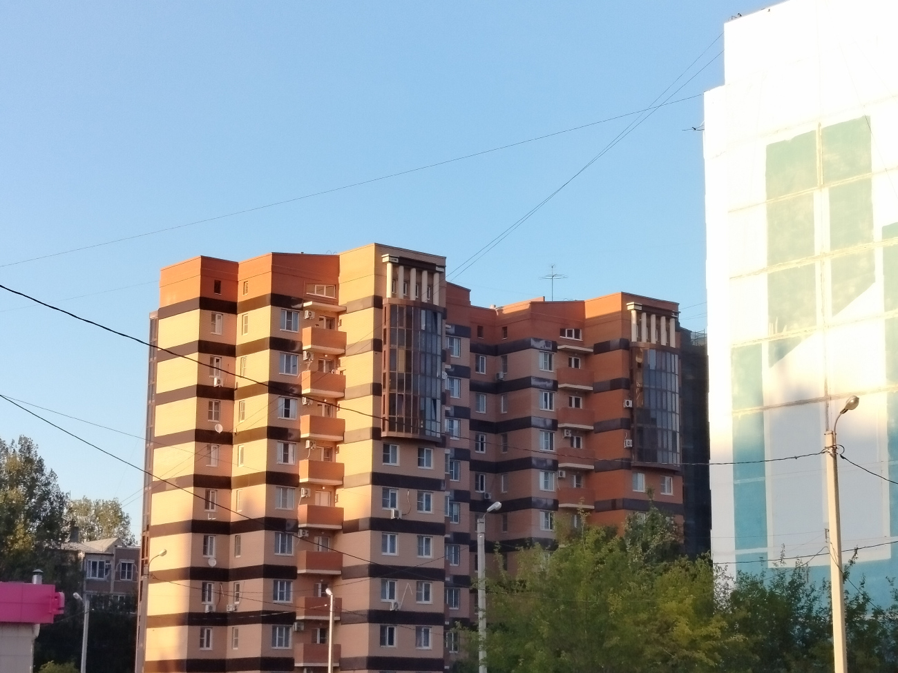 Астрахань, Энергетическая улица, 13 корп. 3; Бульварная улица, 15