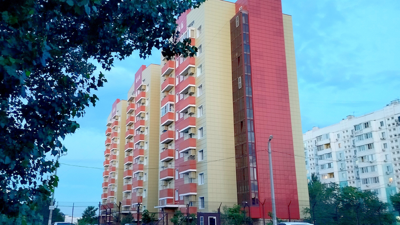 Астрахань, Энергетическая улица, 13 корп. 3; Бульварная улица, 15