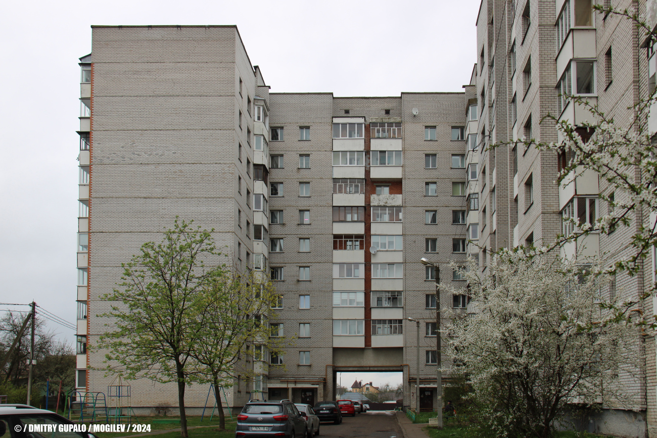 Могилёв, Улица Крупской, 51А(подъезд №1-2)