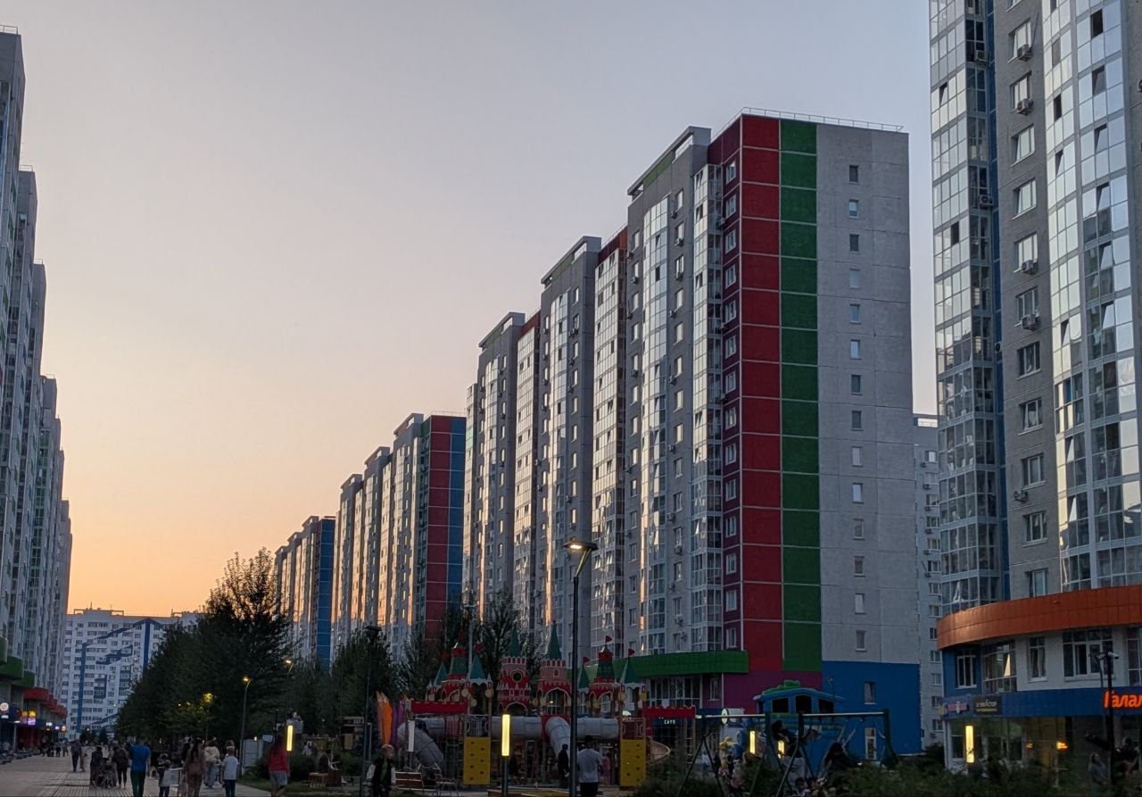 Тюмень, Улица Федюнинского, 54 корп. 2; Улица Федюнинского, 58 корп. 2; Улица Федюнинского, 56 корп. 2