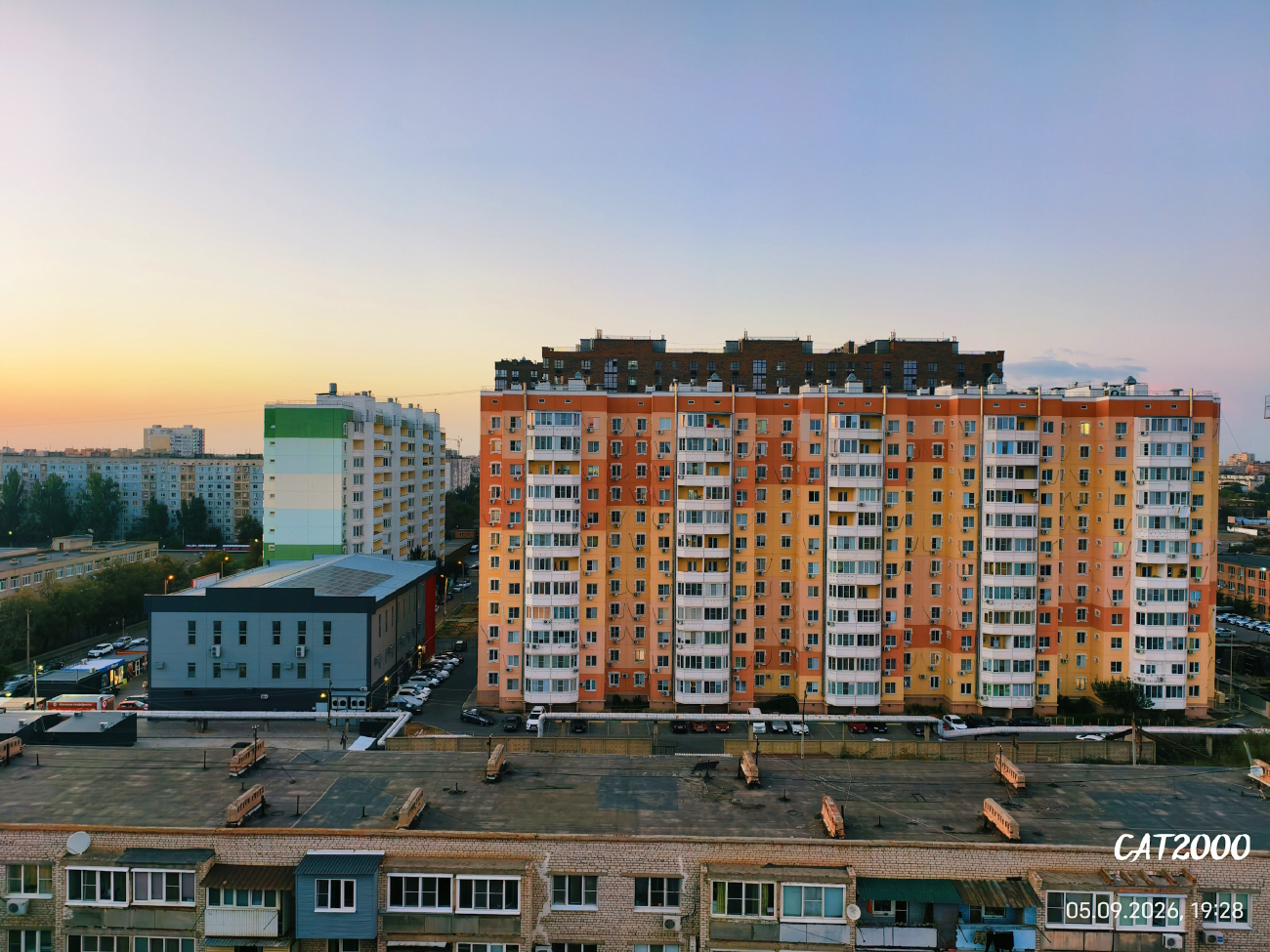 Астрахань, 1-й Таманский переулок, 27; Автомобильная улица, 6