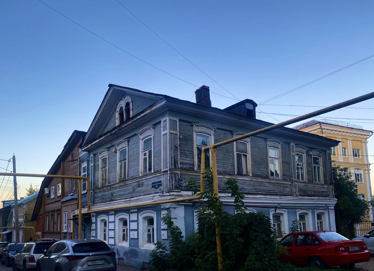 Нижний Новгород, Плотничный переулок, 26; Плотничный переулок, 24