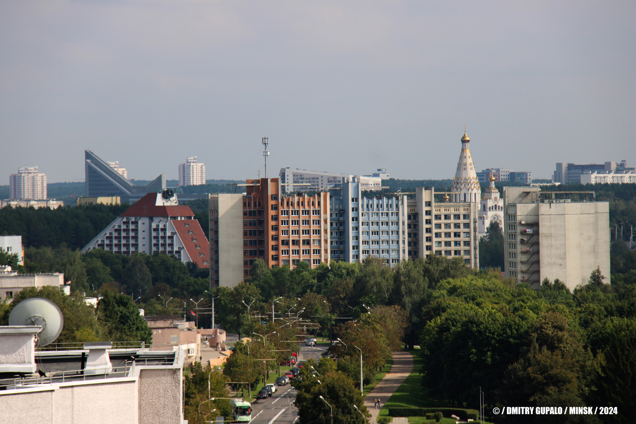 Минск, Улица Карбышева, 42; Улица Карбышева, 44; Улица Карбышева, 48 корп. 1; Улица Карбышева, 48. Минск — Панорамы