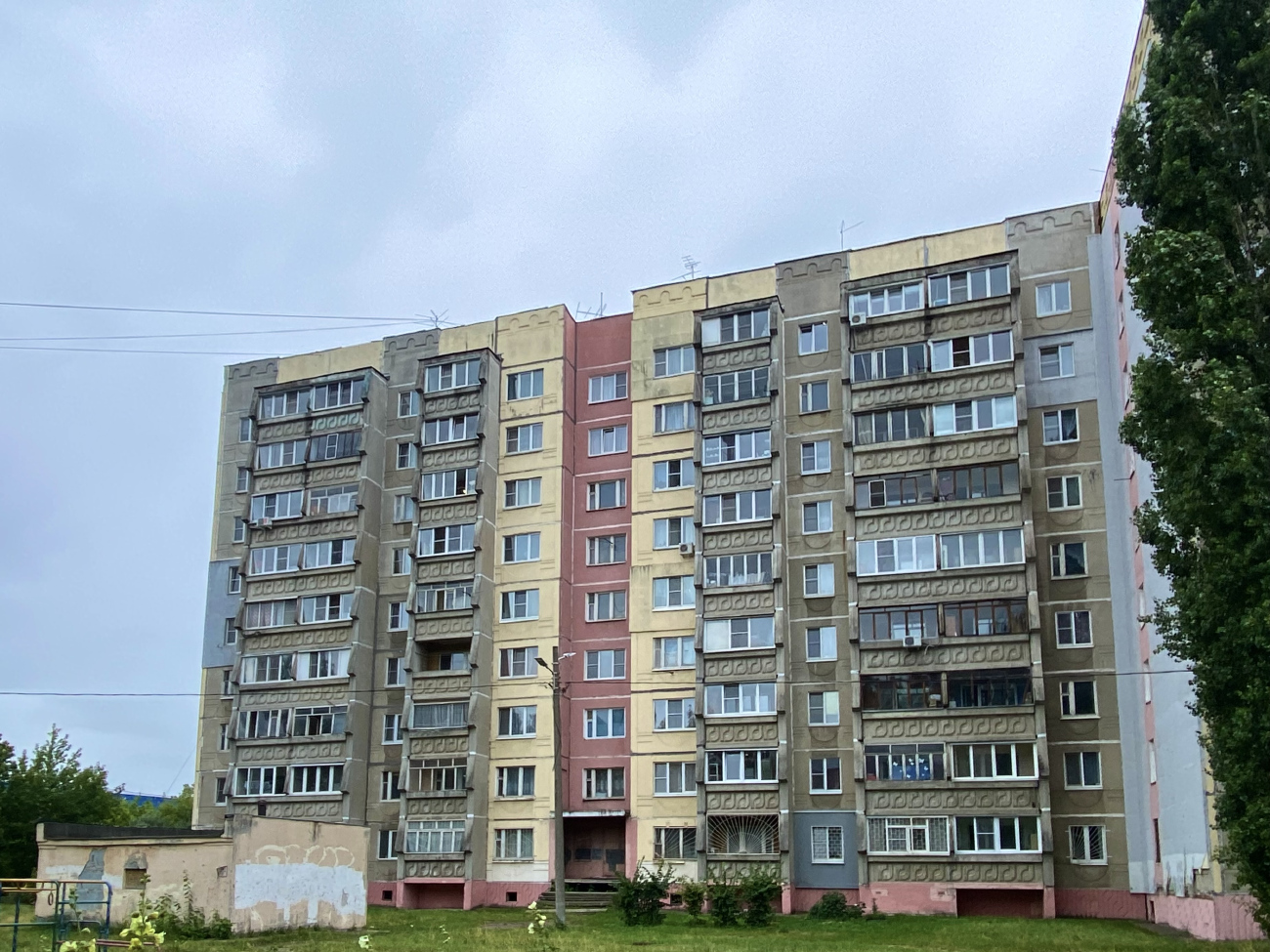 Нижний Новгород, Улица Героя Попова, 9 корп. 1