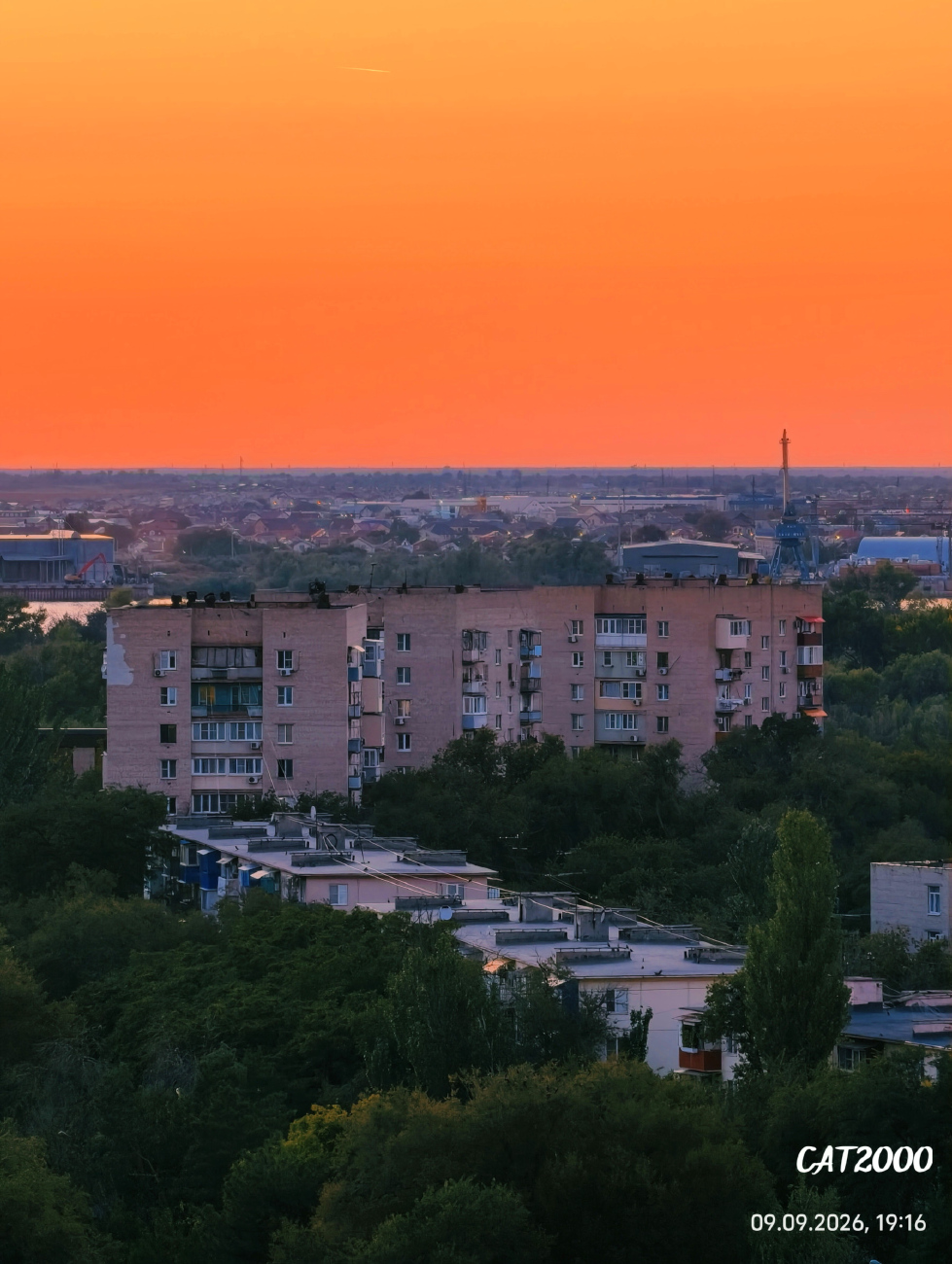 Астрахань, Бульвар Победы, 5; Бульвар Победы, 3; Бульвар Победы, 1