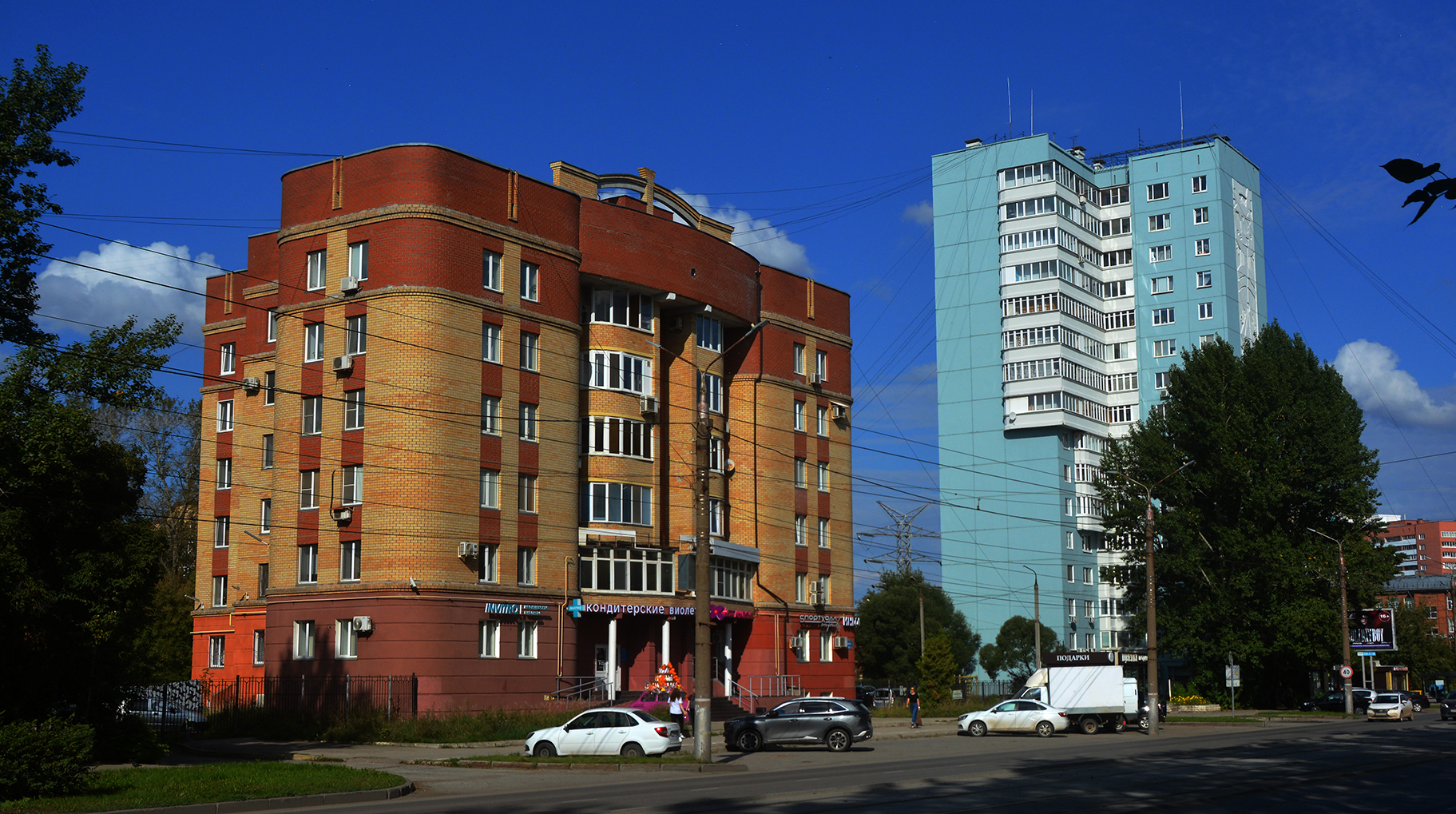 Пермь, Улица Мира, 10А; Улица Мира, 6А