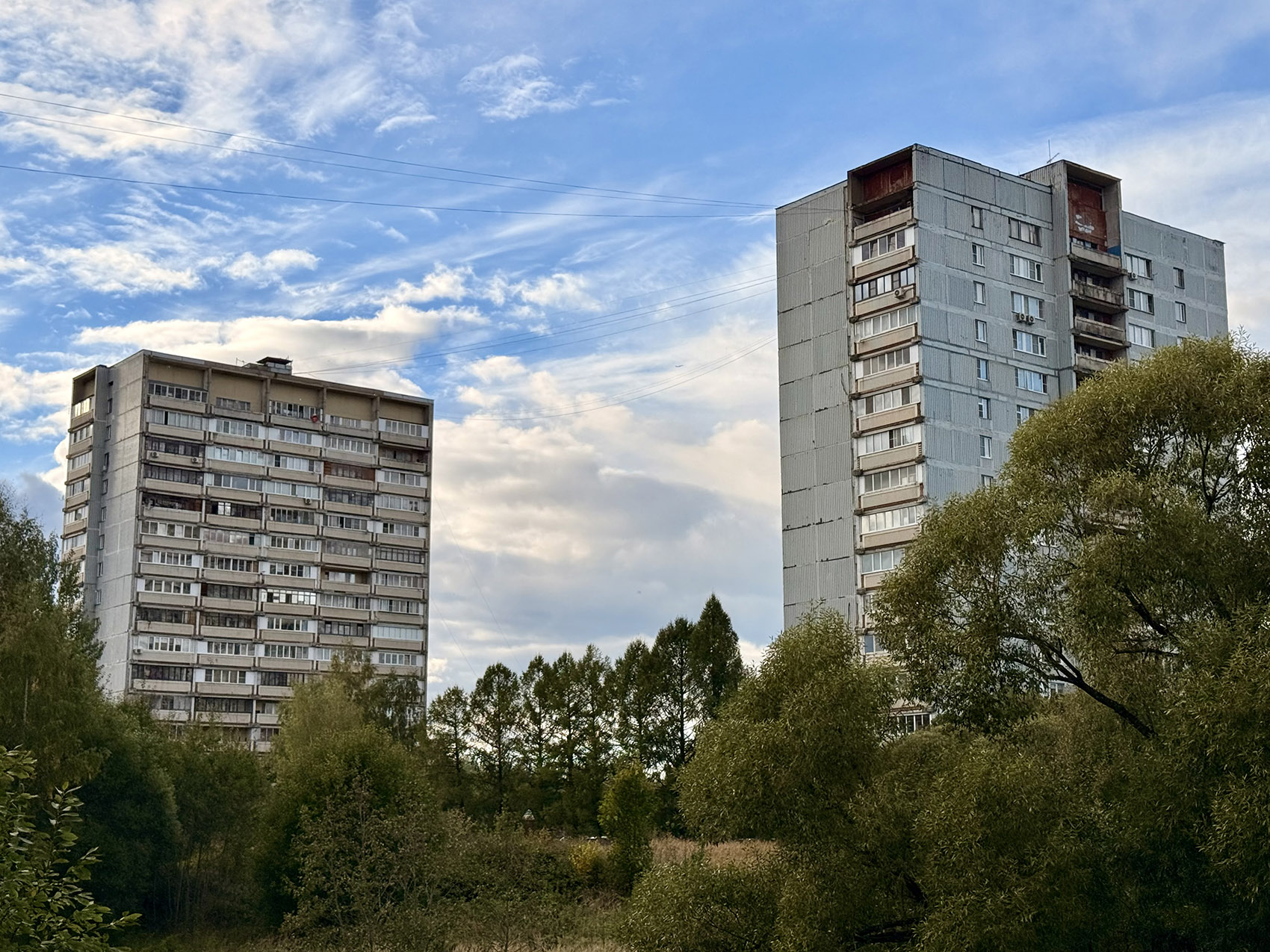 Mendeleevo, Левобережная улица, 1; Левобережная улица, 3