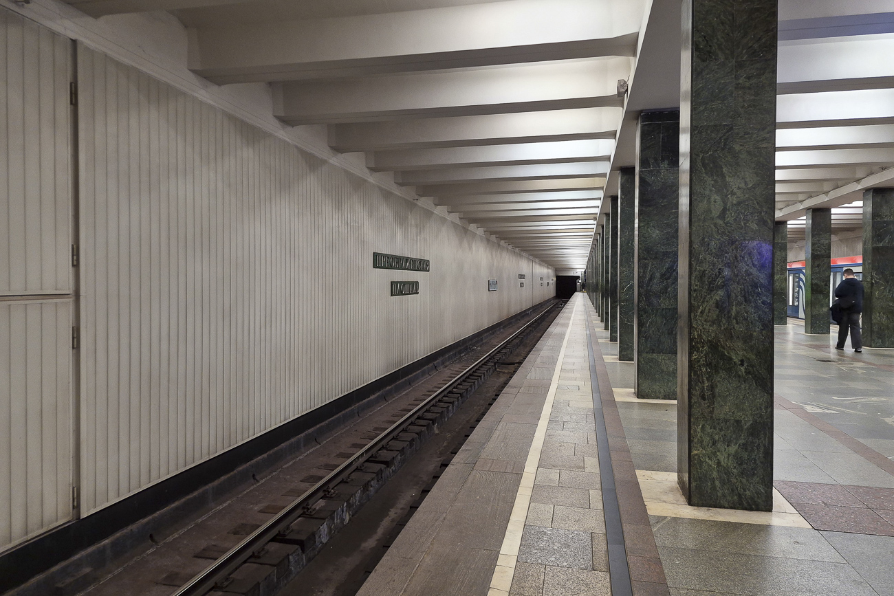 Москва, Сокольническая линия Московского метрополитена, станция метро «Преображенская площадь»
