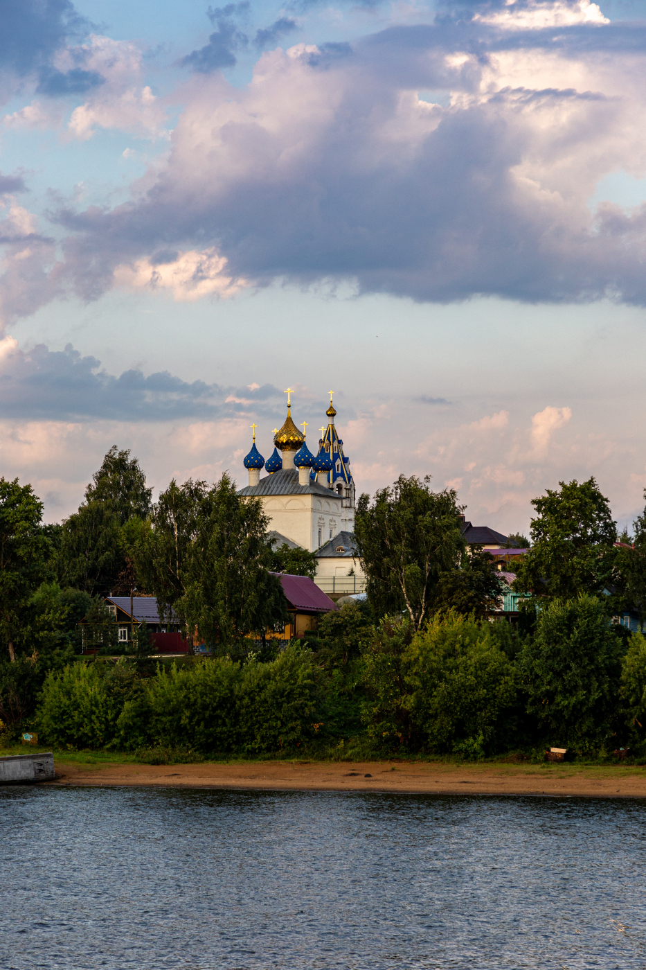 Ярославль, 1-я Красноперевальская улица, 2
