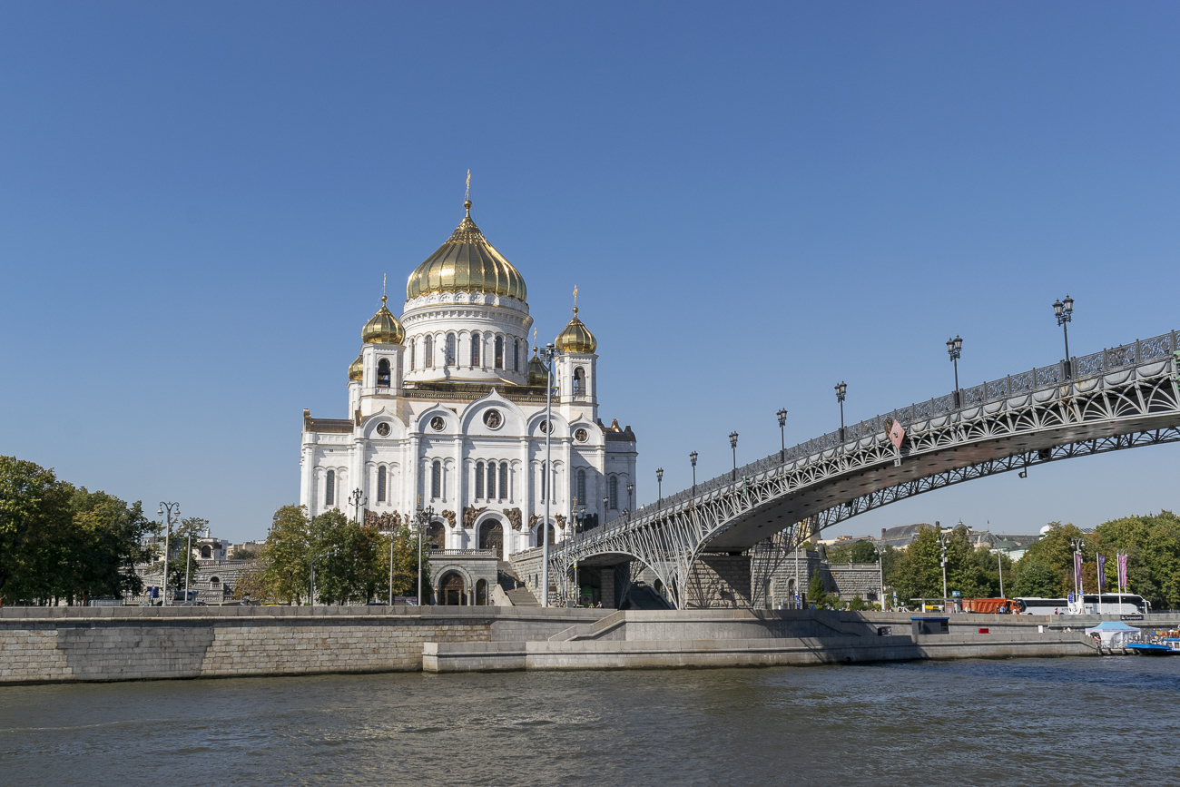 Москва, Улица Волхонка, 15; Берсеневская улица, б/н / Пречистенская набережная, б/н