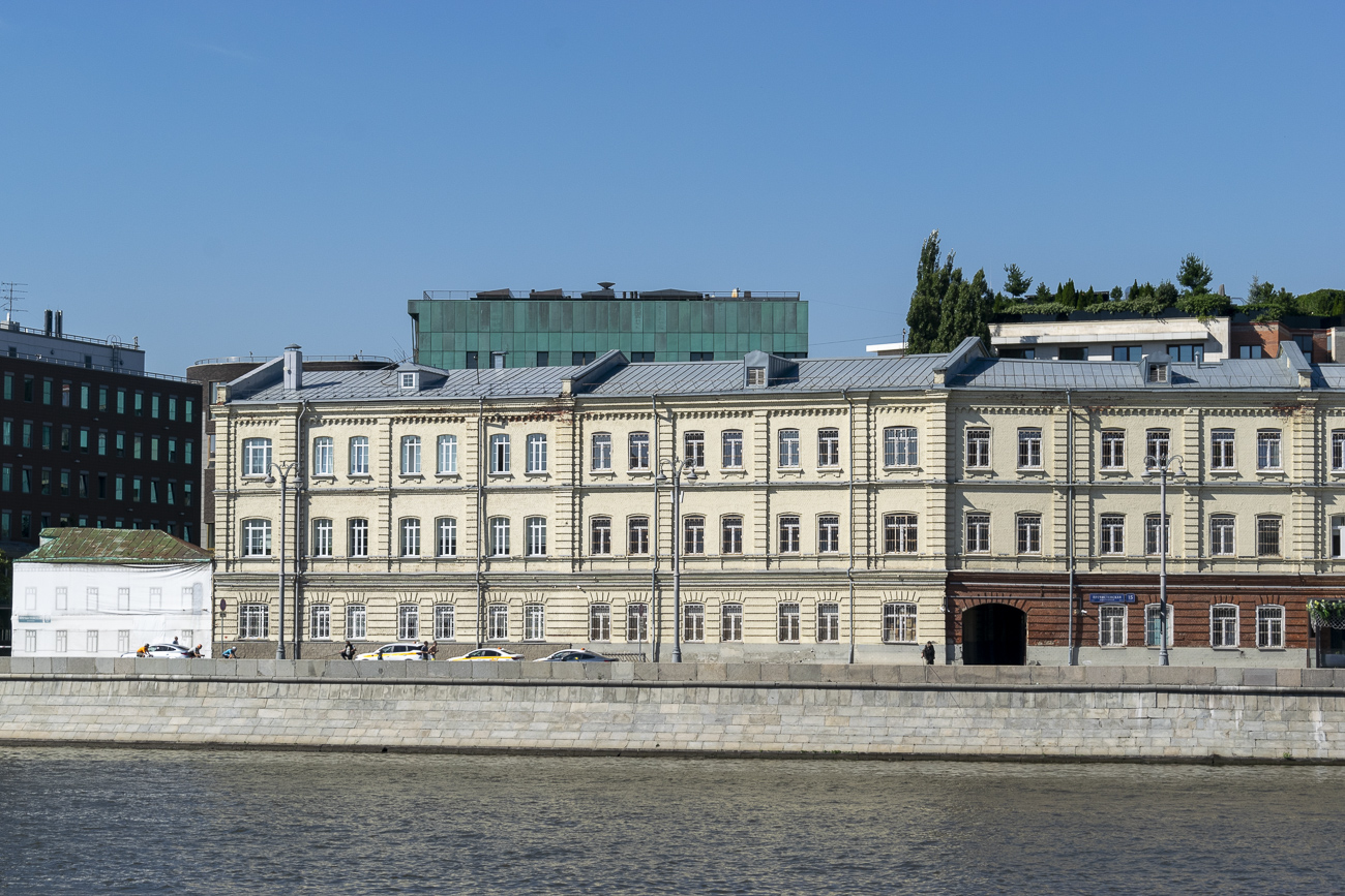 Москва, Пречистенская набережная, 15 стр. 1