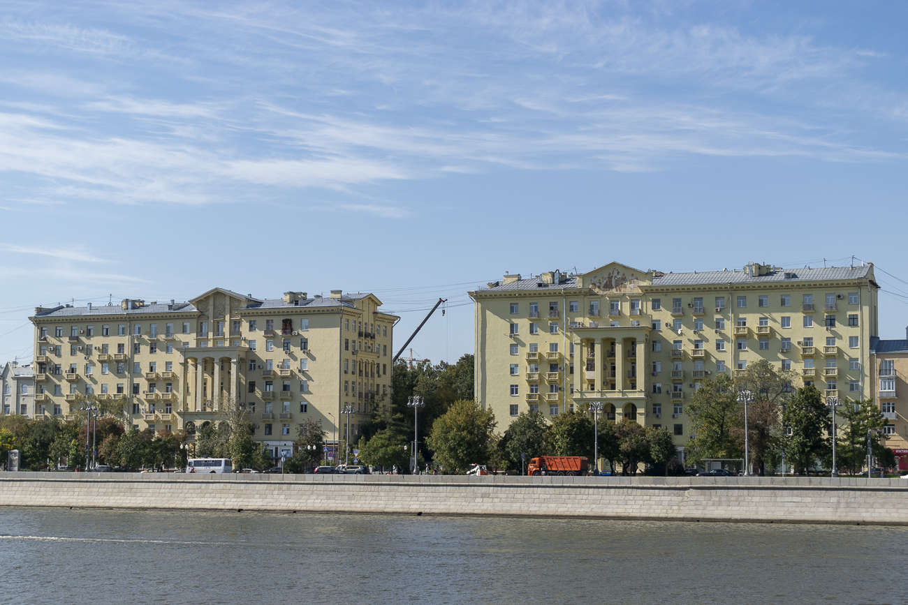 Moskau, Фрунзенская набережная, 8; Фрунзенская набережная, 4