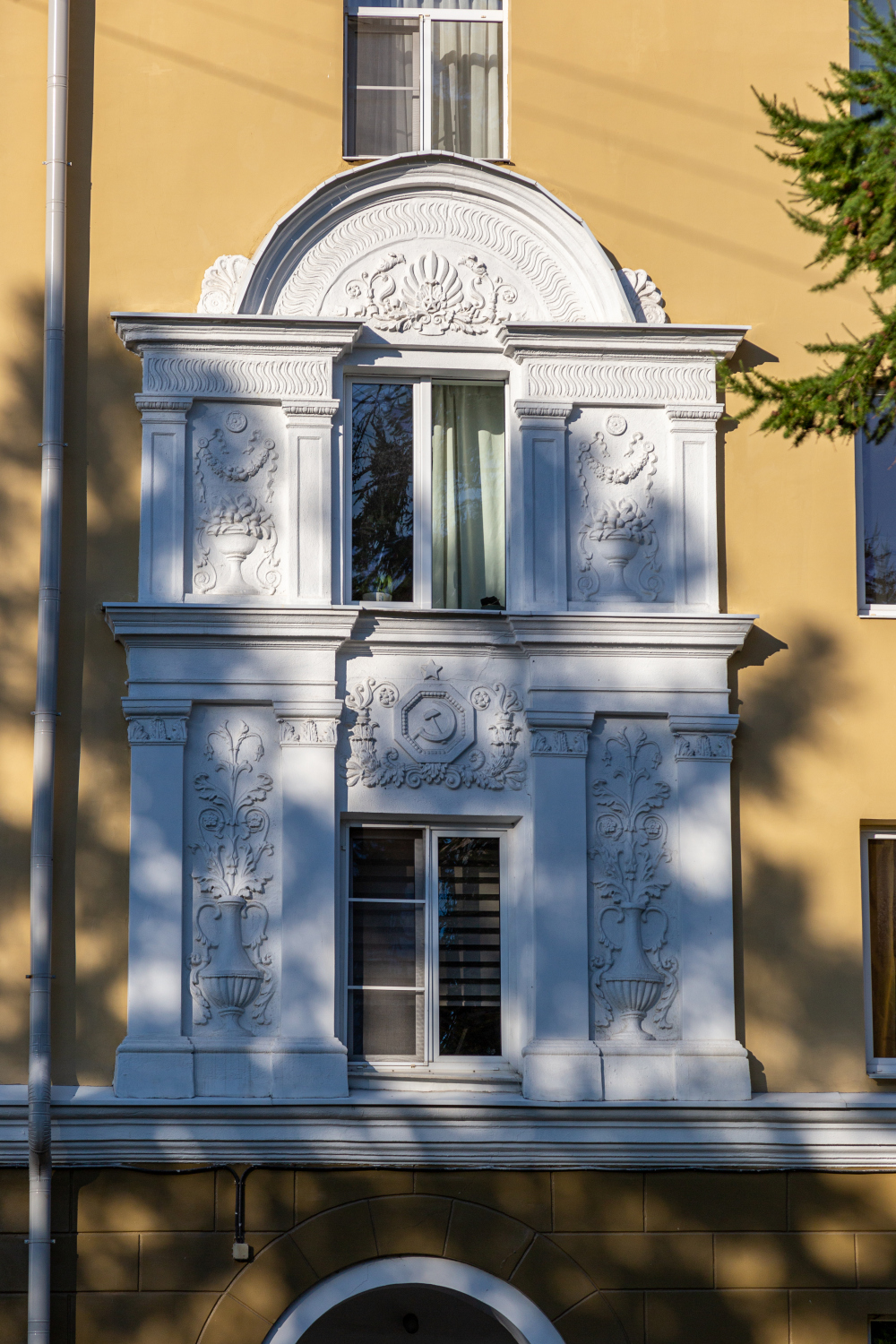 Петрозаводск, Улица Германа Титова, 7 / Улица Куйбышева, 3