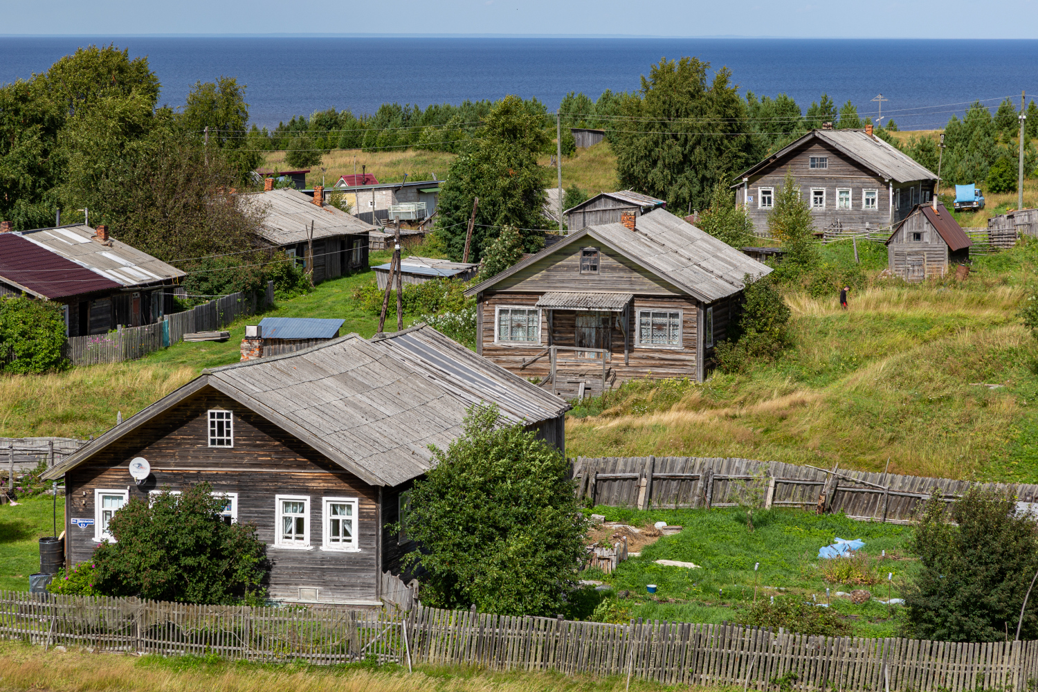 Онежский район, прочие н.п., дер. Ворзогоры, Никольская улица, 13; дер. Ворзогоры, Северная улица, 13