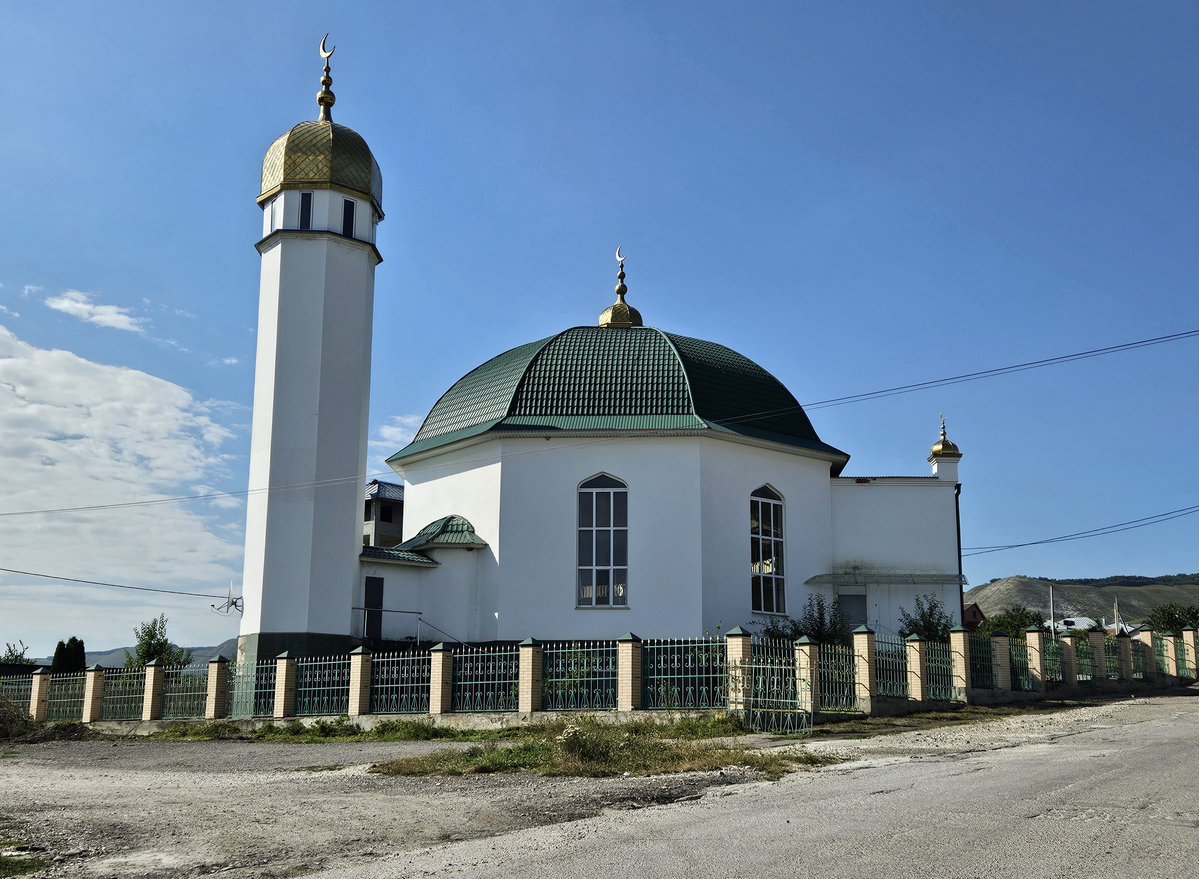 Predgorny municipal district, other localities, Посёлок Мирный, Тебердинская улица, 1