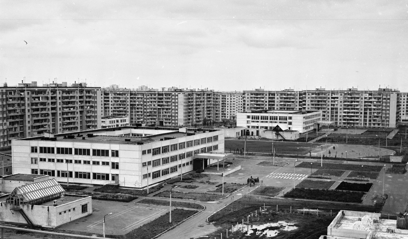 Белгород, Улица Губкина, 21; Улица Губкина, 17; Улица Щорса, 44; Бульвар Юности, 14; Бульвар Юности, 4