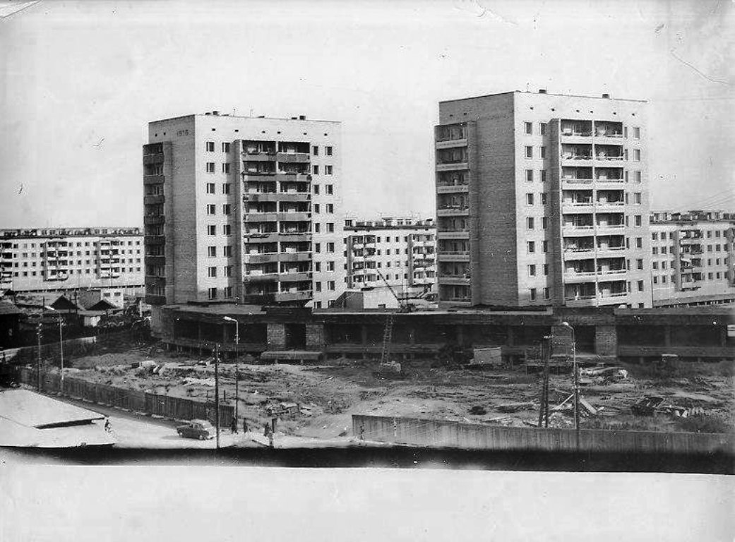 Якутск, Улица Ярославского, 11; Улица Ярославского, 9