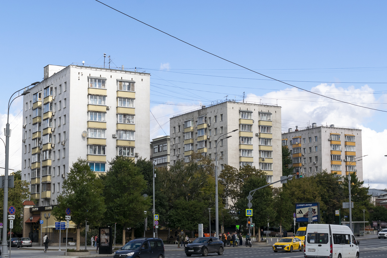 Москва, Улица Зацепский Вал, 6/13 стр. 1; Улица Зацепский Вал, 4 стр. 1; Улица Зацепский Вал, 2 стр. 2