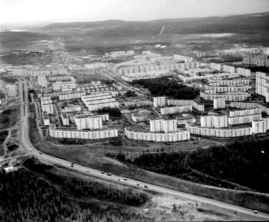 Нерюнгри, Проспект Геологов, 81; Проспект Геологов, 79; Улица Карла Маркса, 3 корп. 4