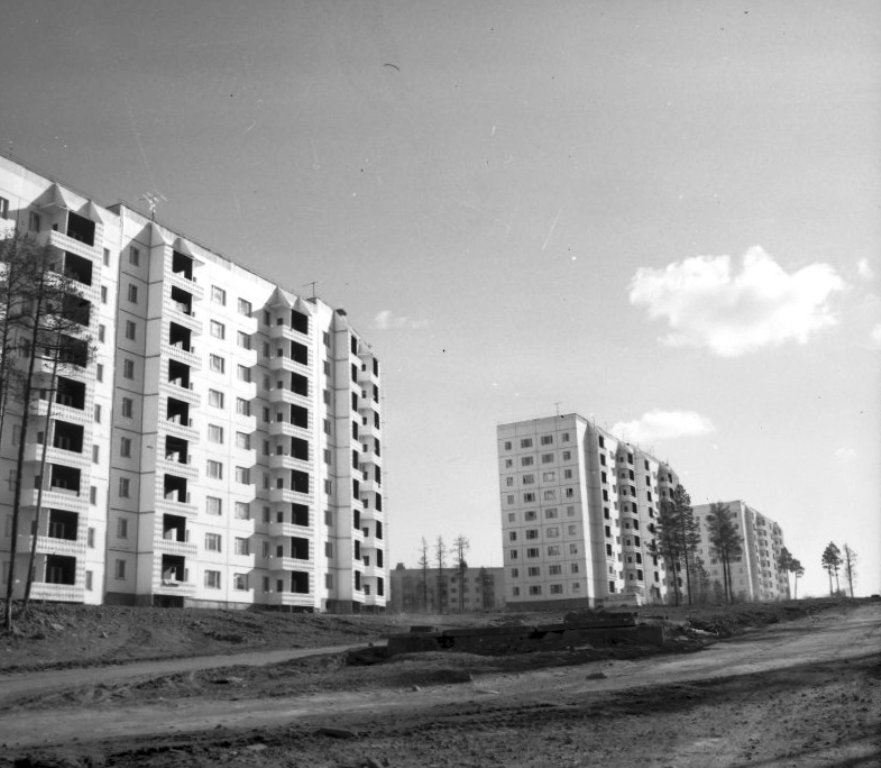 Нерюнгри, Проспект Дружбы Народов, 17; Проспект Дружбы Народов, 13; Проспект Дружбы Народов, 9