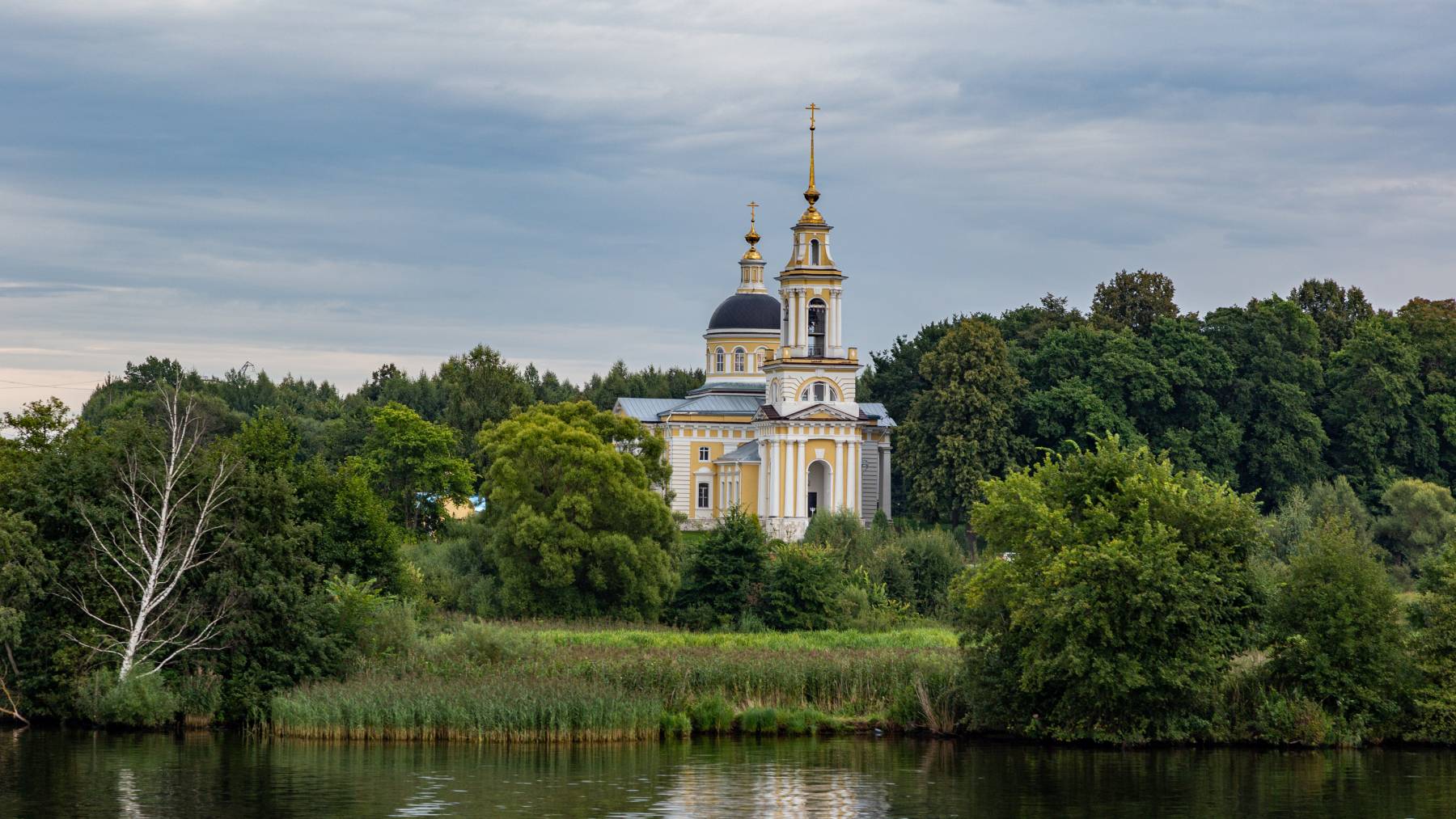 Кимрский район, прочие н.п., д. Белое, Никольская церковь