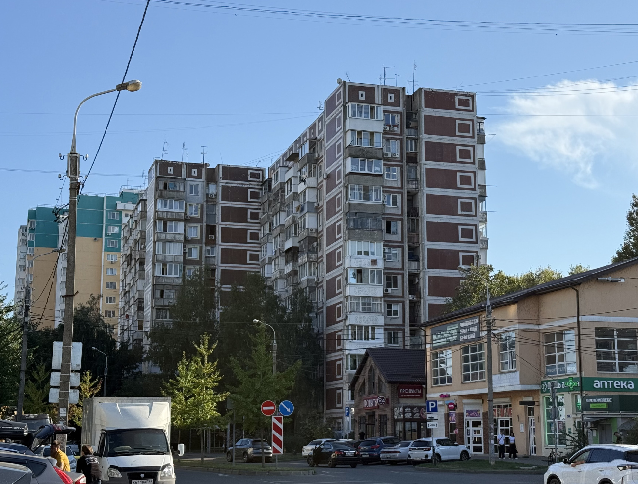 Krasnodar, Улица имени 30-й Иркутской Дивизии, 9/1; Улица имени 30-й Иркутской Дивизии, 9/2