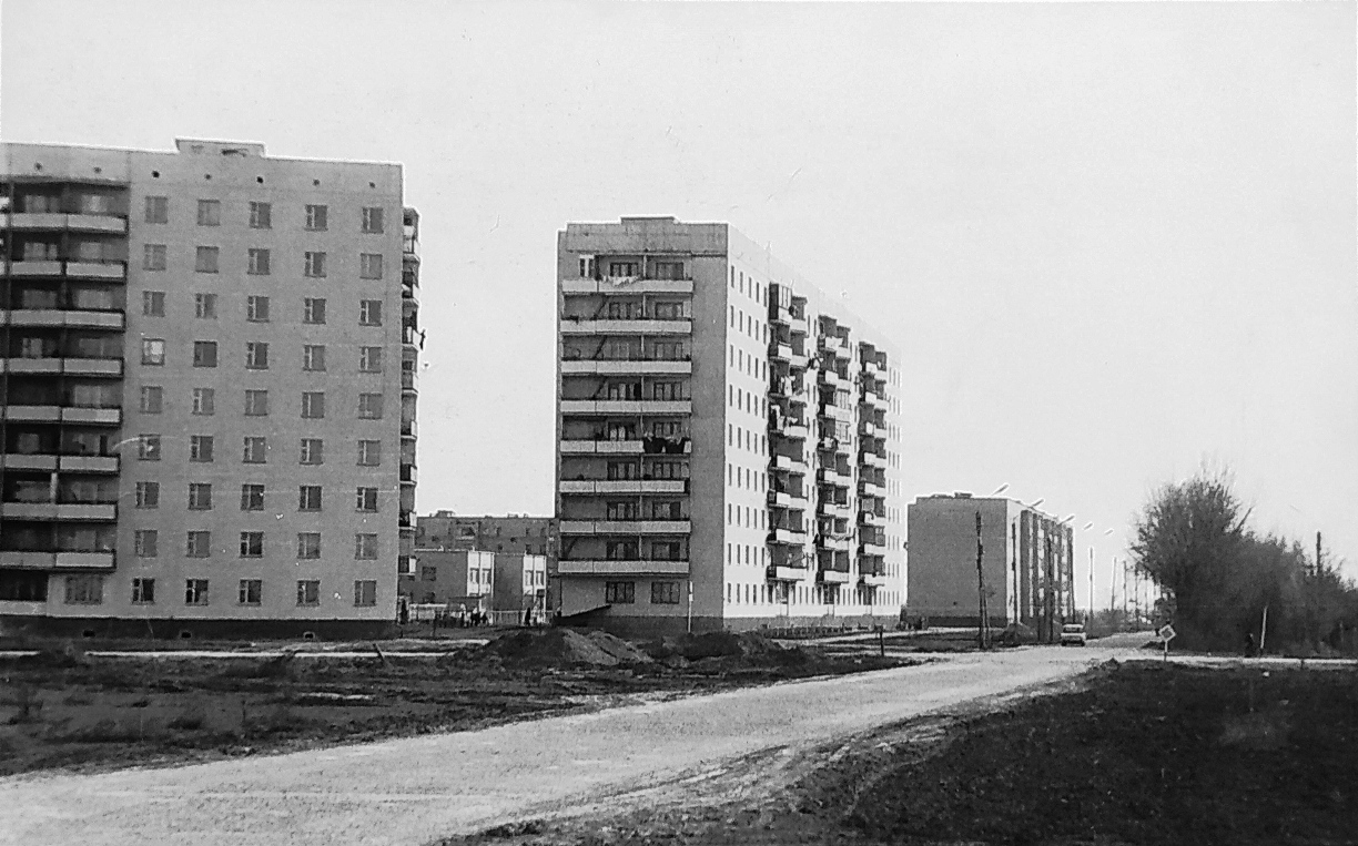 Neftekumsk, 2-й микрорайон, 12; 2-й микрорайон, 28