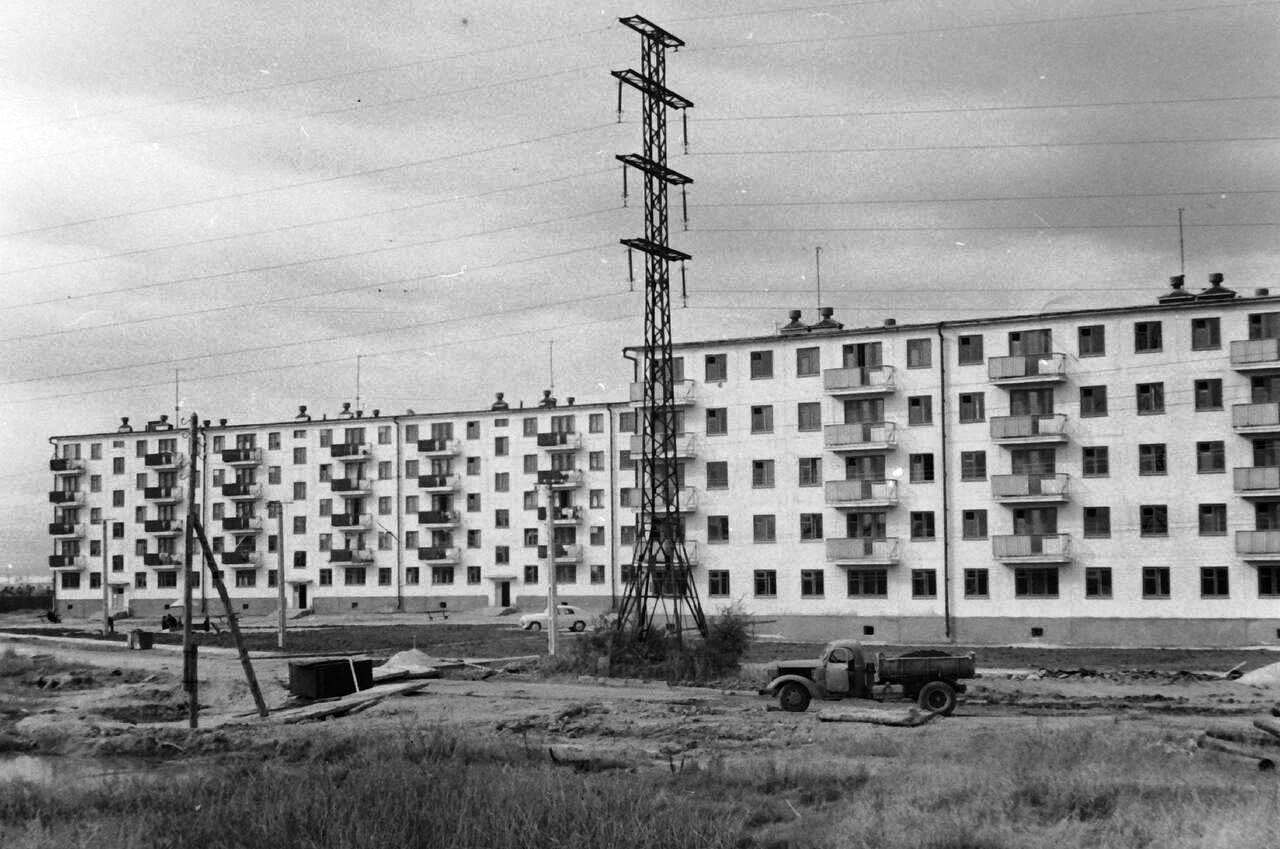 Хабаровск, Улица Калараша, 31; Космическая улица, 3