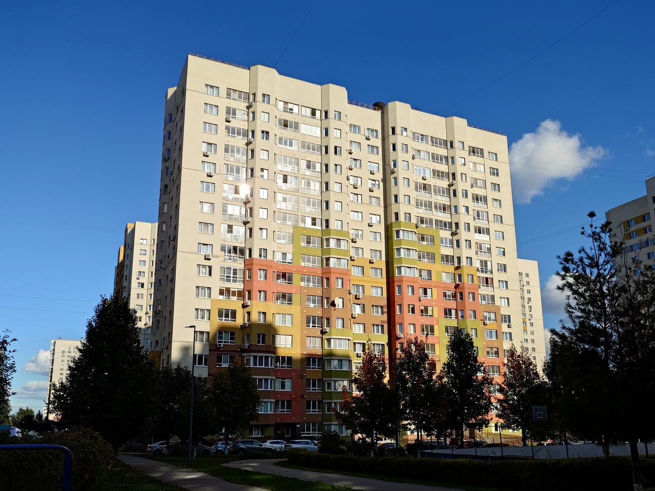 Нижний Новгород, Улица Академика Сахарова, 111 корп. 1