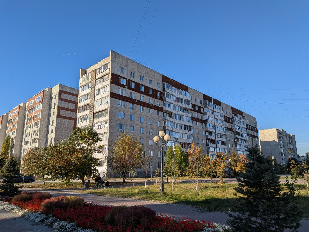 Тюмень, Боровская улица, 5; Боровская улица, 8