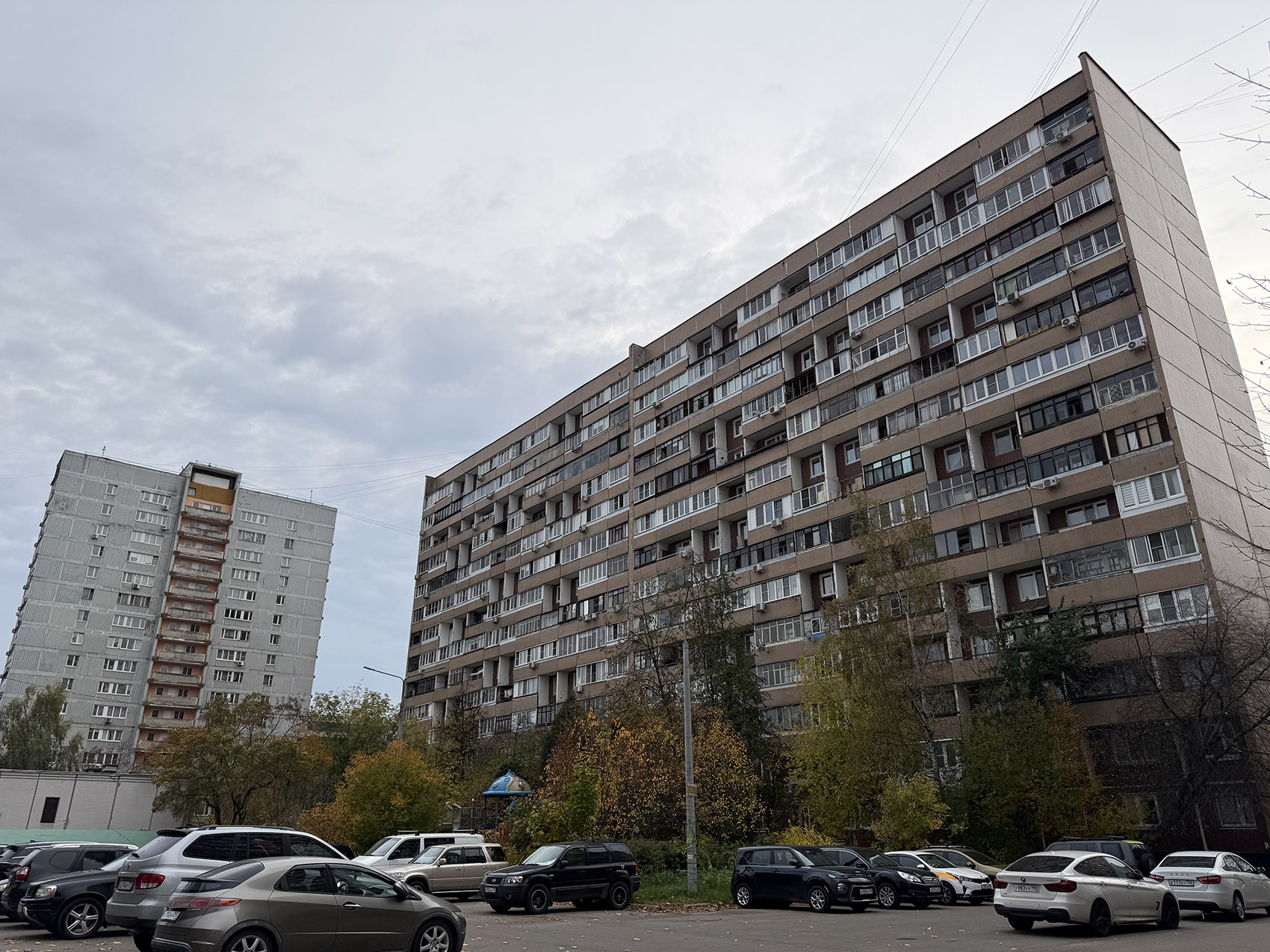 Королёв, Проспект Космонавтов, 45; Проспект Космонавтов, 41А