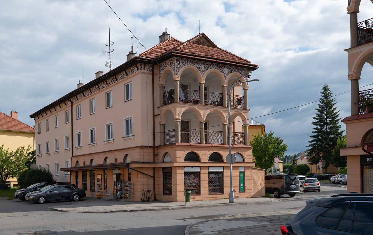 Рожнов-под-Радгоштем, Julia Fučíka, 923-924