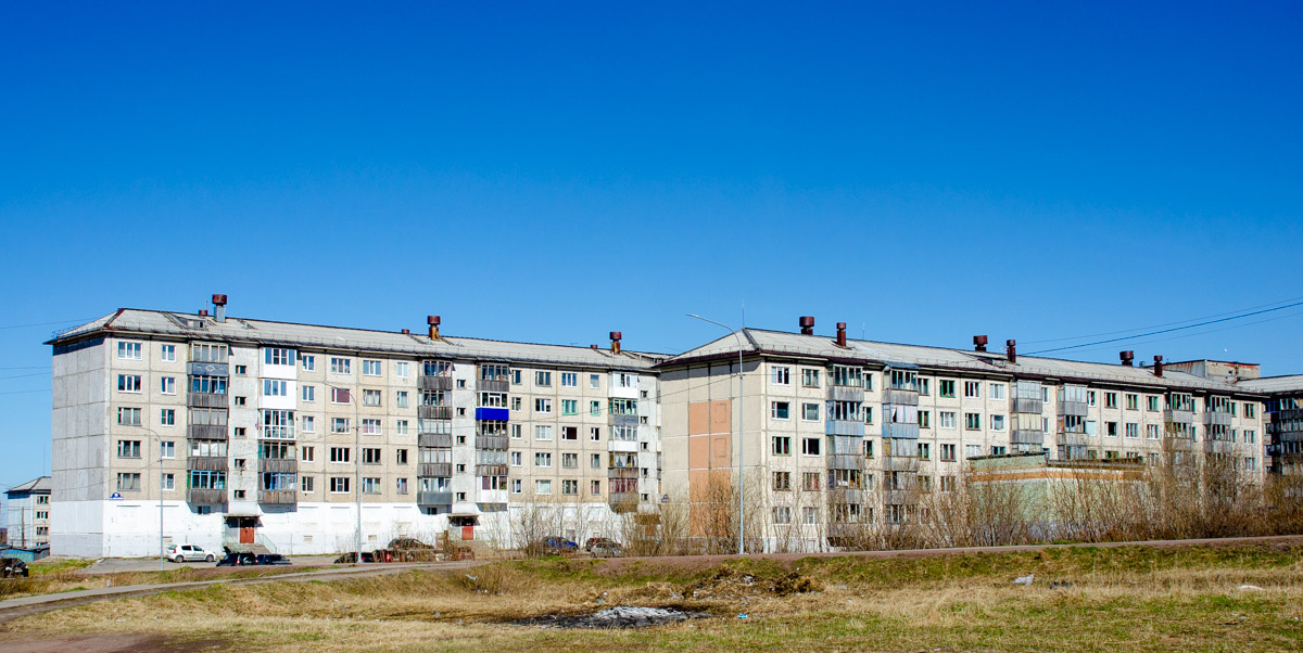 Воркута, Бульвар Шерстнева, 16; Бульвар Шерстнева, 12В