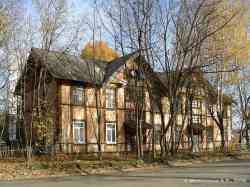 Иваново, Улица Красных Зорь, 22 / Рабфаковская улица, 30