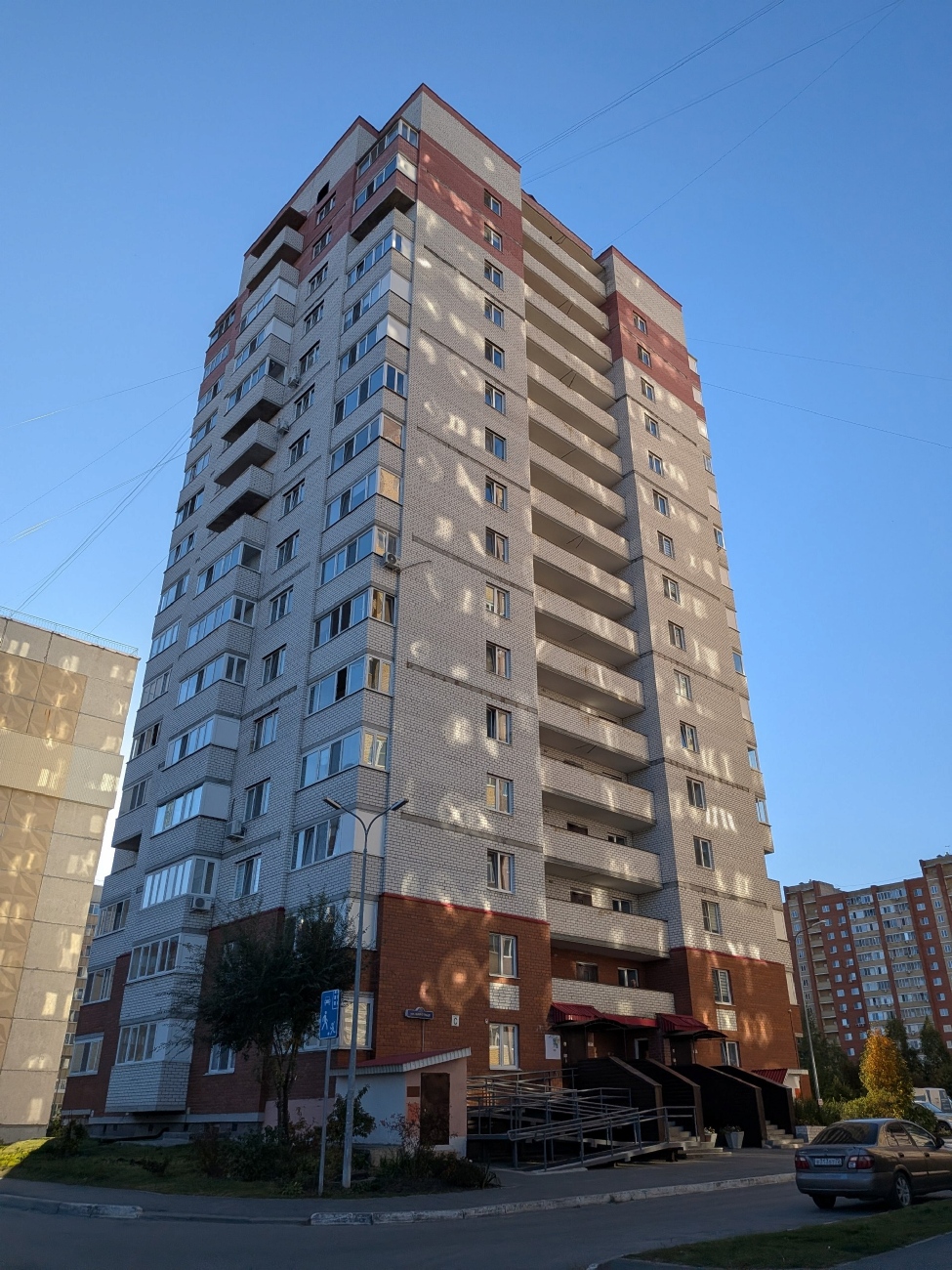 Tyumen, Широтная улица, 213 корп.1