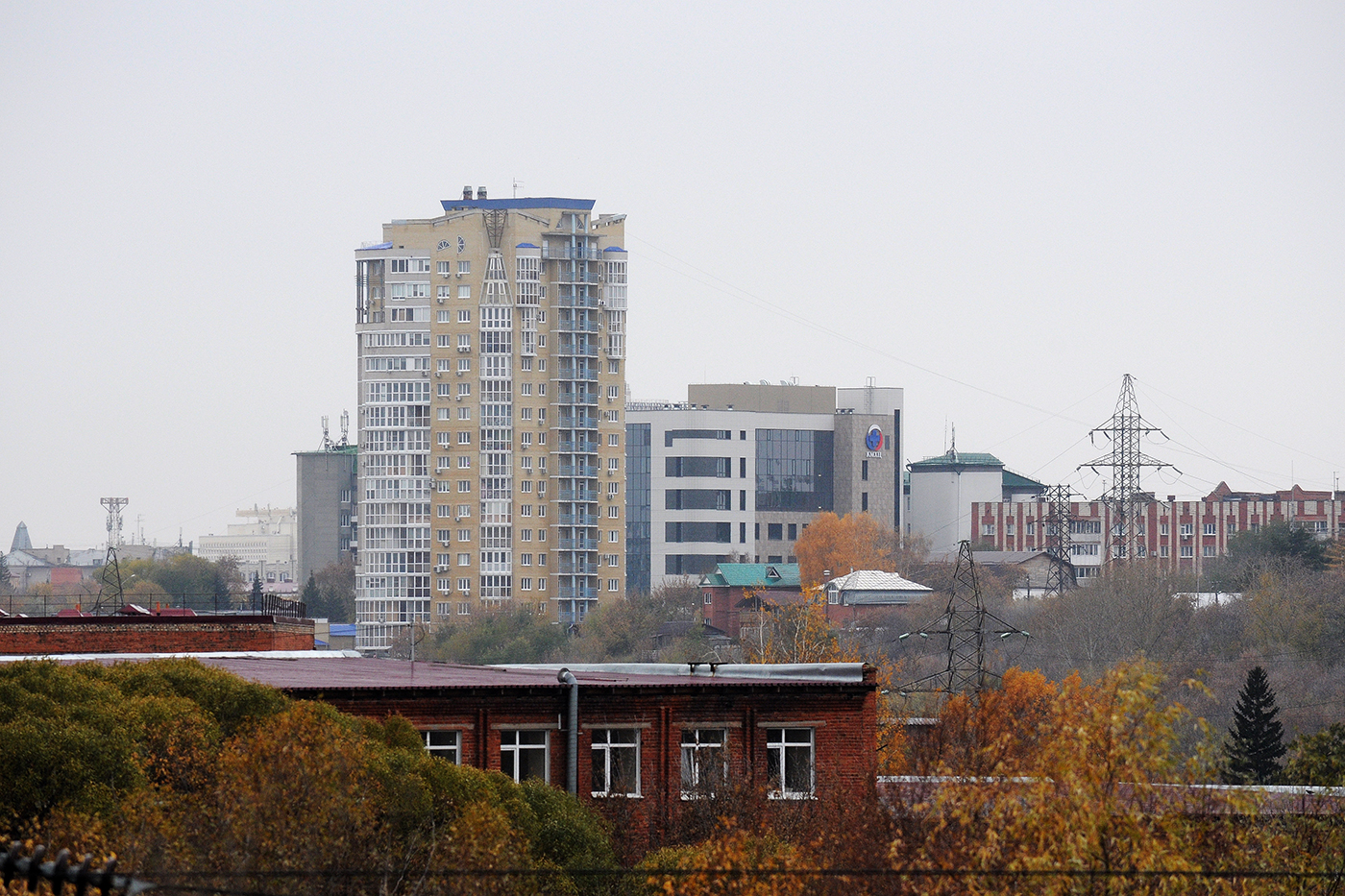 Омск, Госпитальная улица, 19Б; Улица Булатова, 105 стр